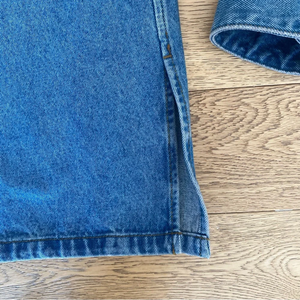 Ami Paris Coeur Denim Overshirt Button Down Shirt Oversized Heart Blue Jean M - Picture 5 of 15